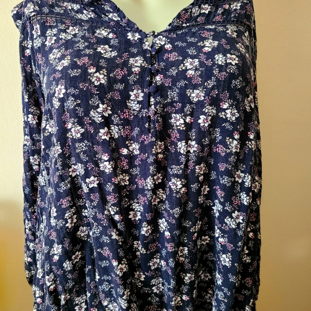 Floral boho cut out detail top